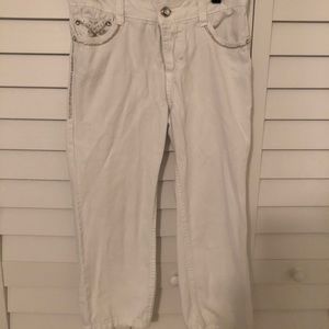 ⭐️5/$25 Cherokee White capris, girls size 14